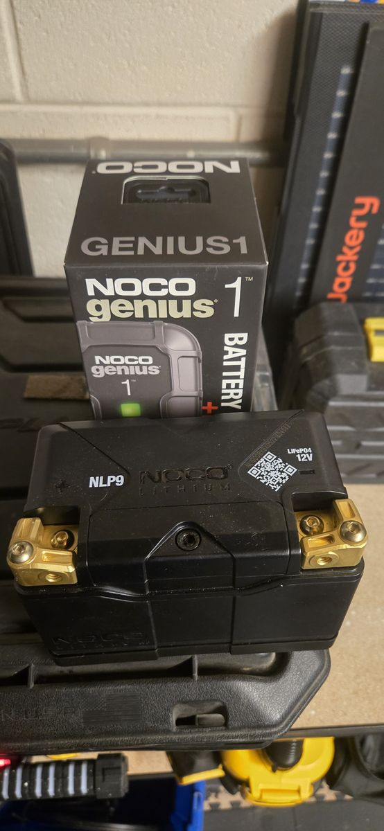 Noco NLP9 battery