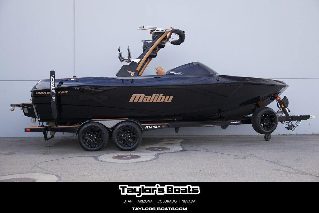 2025 Malibu Boats 23 LSV