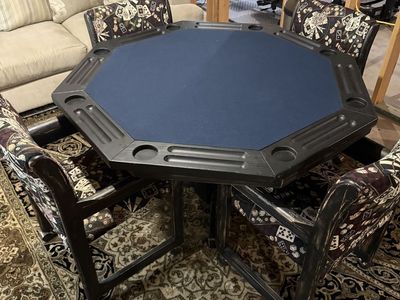 Reversible poker table with 4 chairs