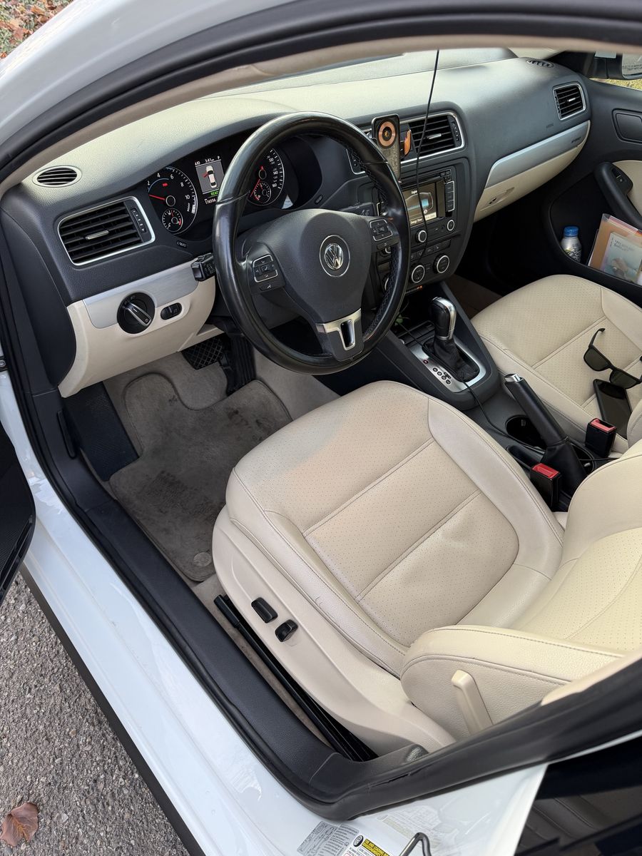 2014 Volkswagen Jetta 1.4T SEL Premium
