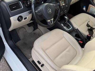 2014 Volkswagen Jetta 1.4T SEL Premium