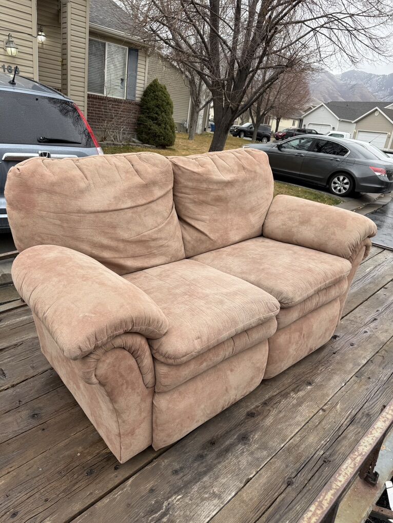 LaZboy Love Seat Dual Recliner