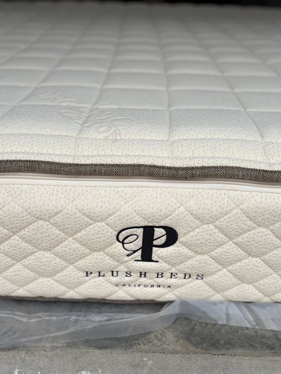 Cal King, Like New, Plushbed Organic Bliss, REDUCED PRICE, Excellent Condition