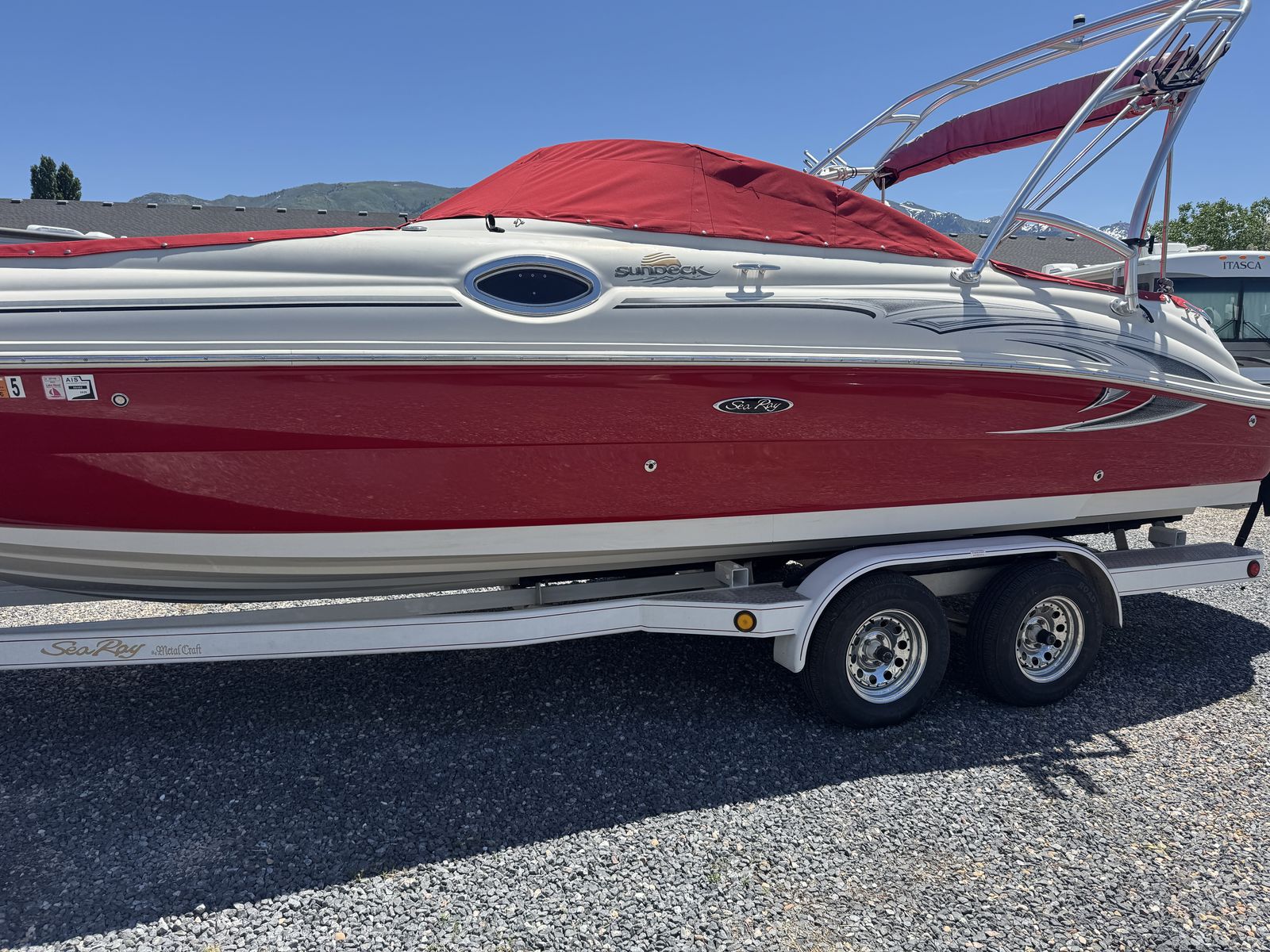 SeaRay 240SD