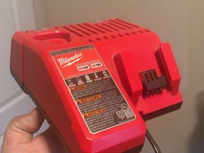Milwaukee battery charger
