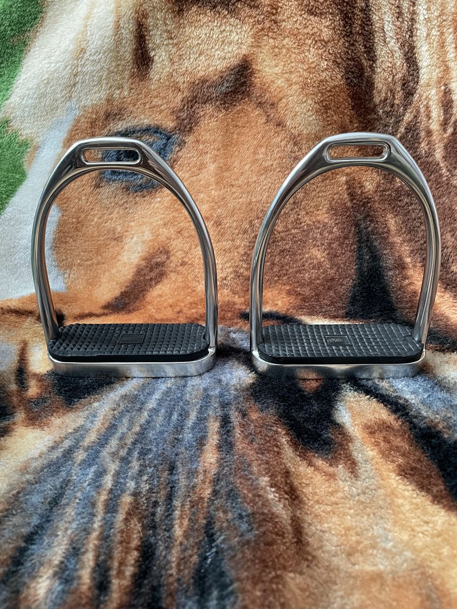 Stübben Stainless Steel Stirrup Irons