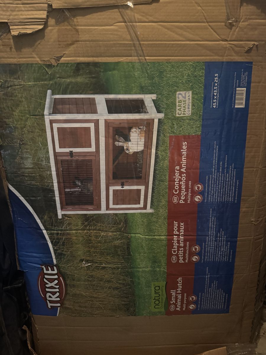 2-Story Rabbit Hutch- Medium