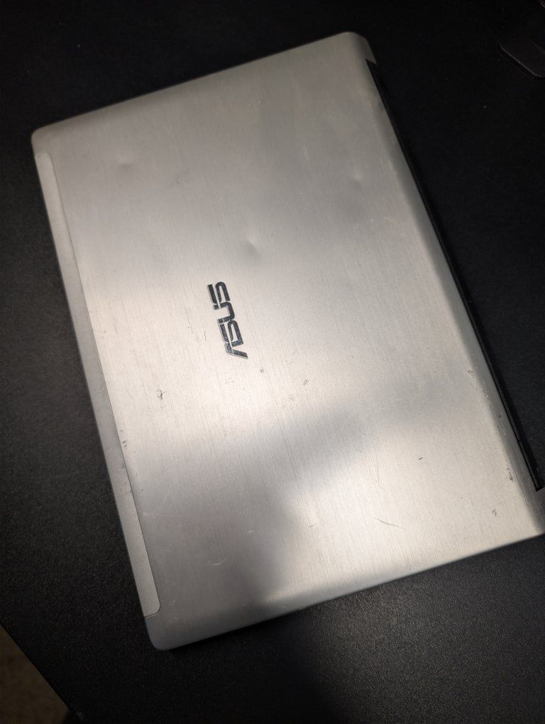 ASUS UL20A 12.1" Ultra-Portable Laptop | For Parts