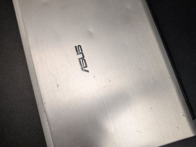ASUS UL20A 12.1" Ultra-Portable Laptop | For Parts