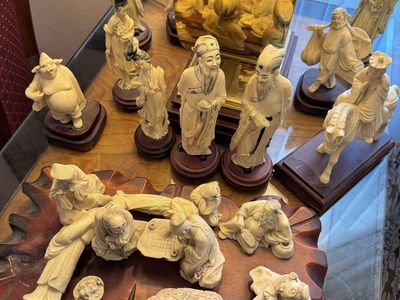 Estate sale. 100s of items. - Eclectic Home Decor