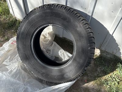 Tires LT 235/75/R15