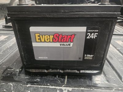 Everstart Top Post Battery