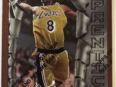 Kobe Bryant 1996 Topps Finest Rookie Card #74