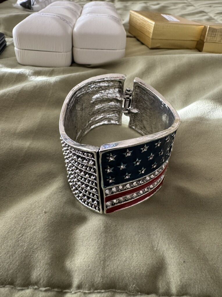 Large American Flag Crystal Bangle Bracelet