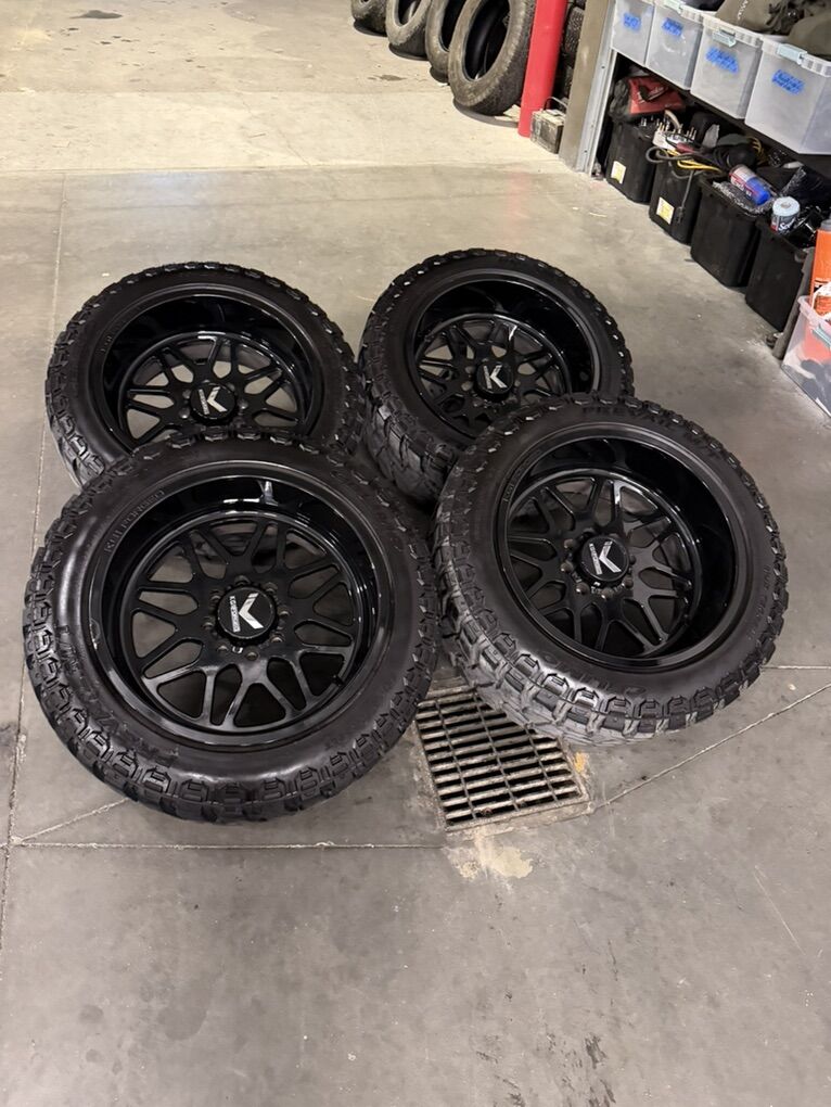 LIKE NEW 22x12 Kg1 Forged wheels/ 35x12.50r22