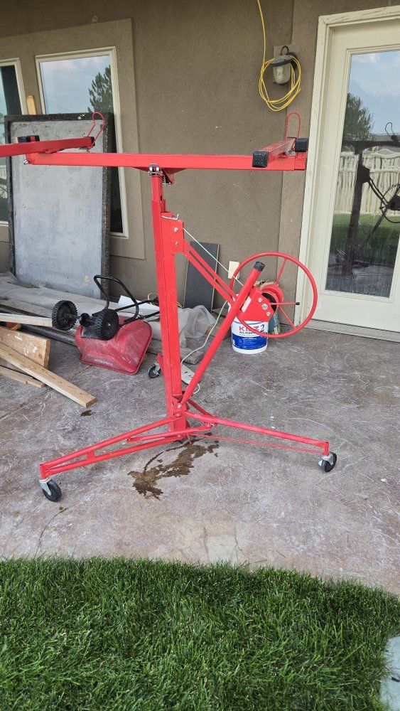 Red Drywall Panel Hoist Lift - Model LG-021 (150 lb Capacity)