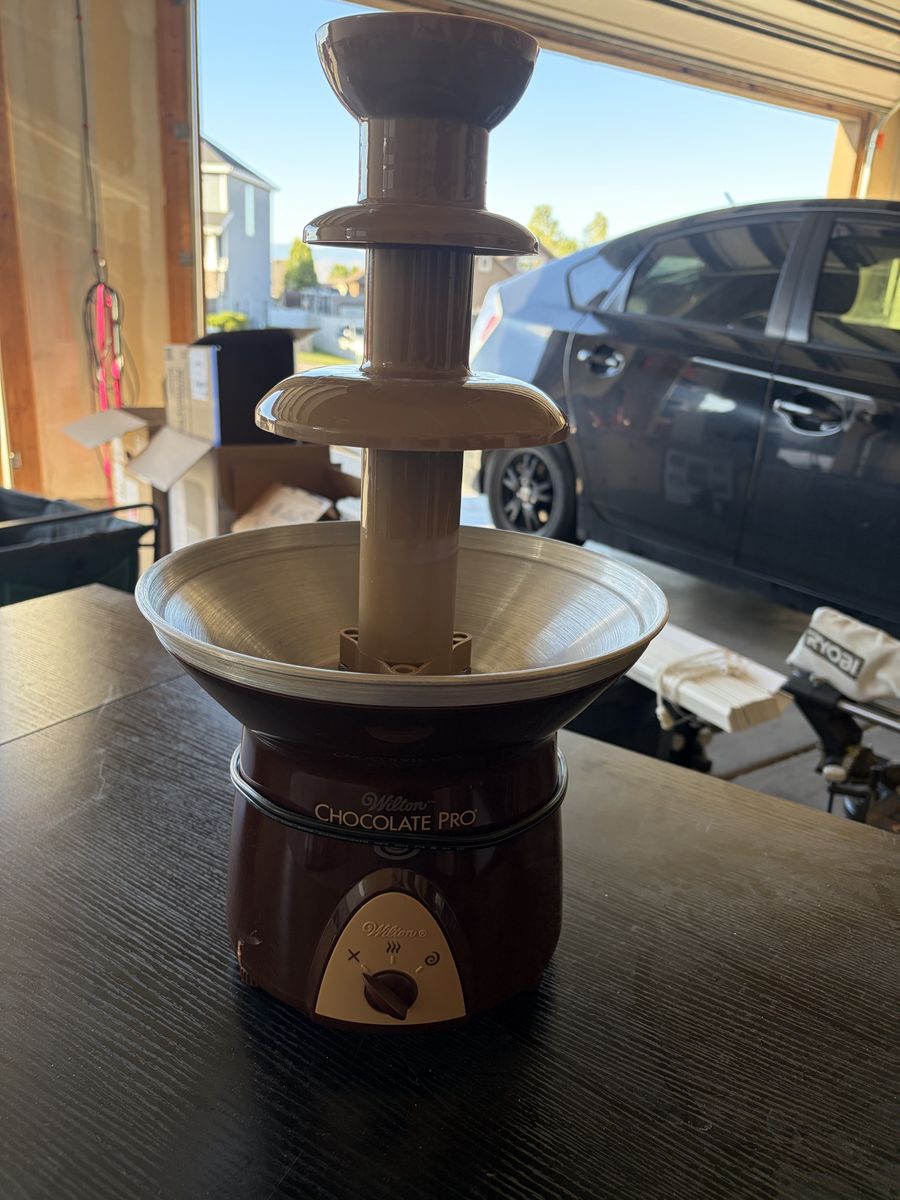 Wilton Chocolate Pro Chocolate Fondue Fountain, 3-Tier, Brown