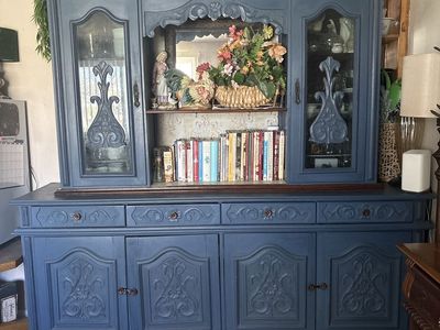 Vintage Solid Wood Hutch / Sideboard – Hand-Painted Blue