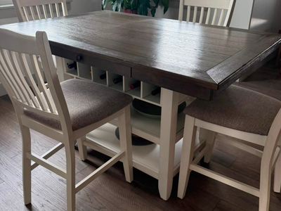 Dinning Room Table