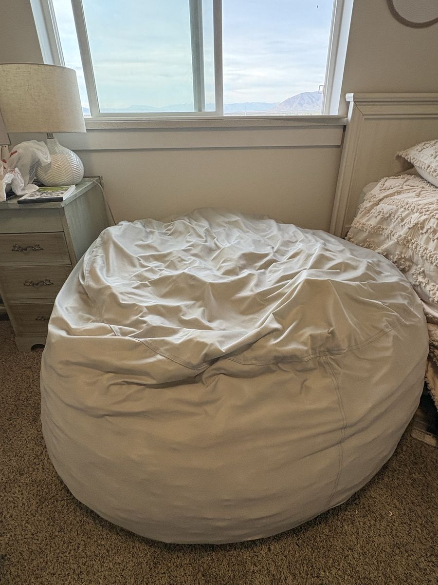 Giant bean bag