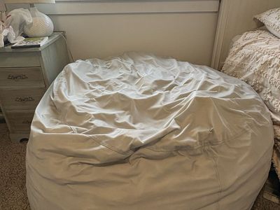 Giant bean bag