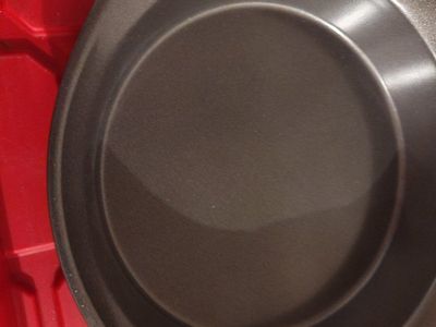 Rachael Ray Nonstick Round Cake / Pie Pan with Orange Silicone Grips