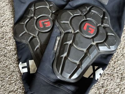 G-Form Pro-X SmartFlex Protective Knee Guards Black