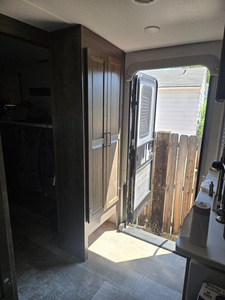 Main image 13