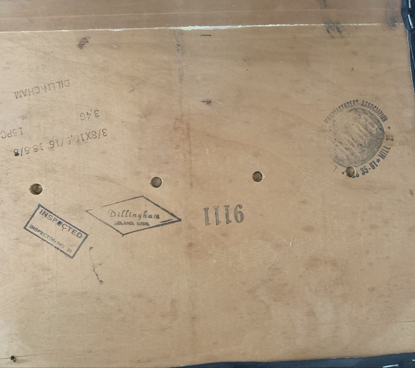 Main image 3