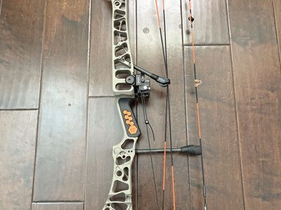 Left handed Mathews Phase 4 33 bow LH compound