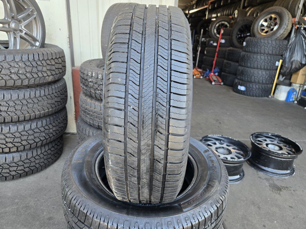 SET 235/65R18 MICHELIN DEFENDER2