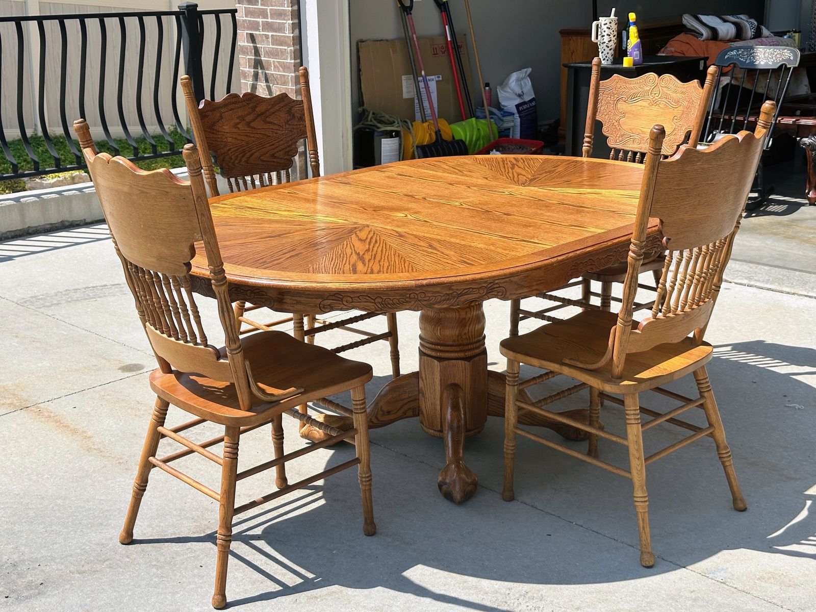 Solid Oak Pedestal Dining Table Set with Extension Leaf and 4 Chairs