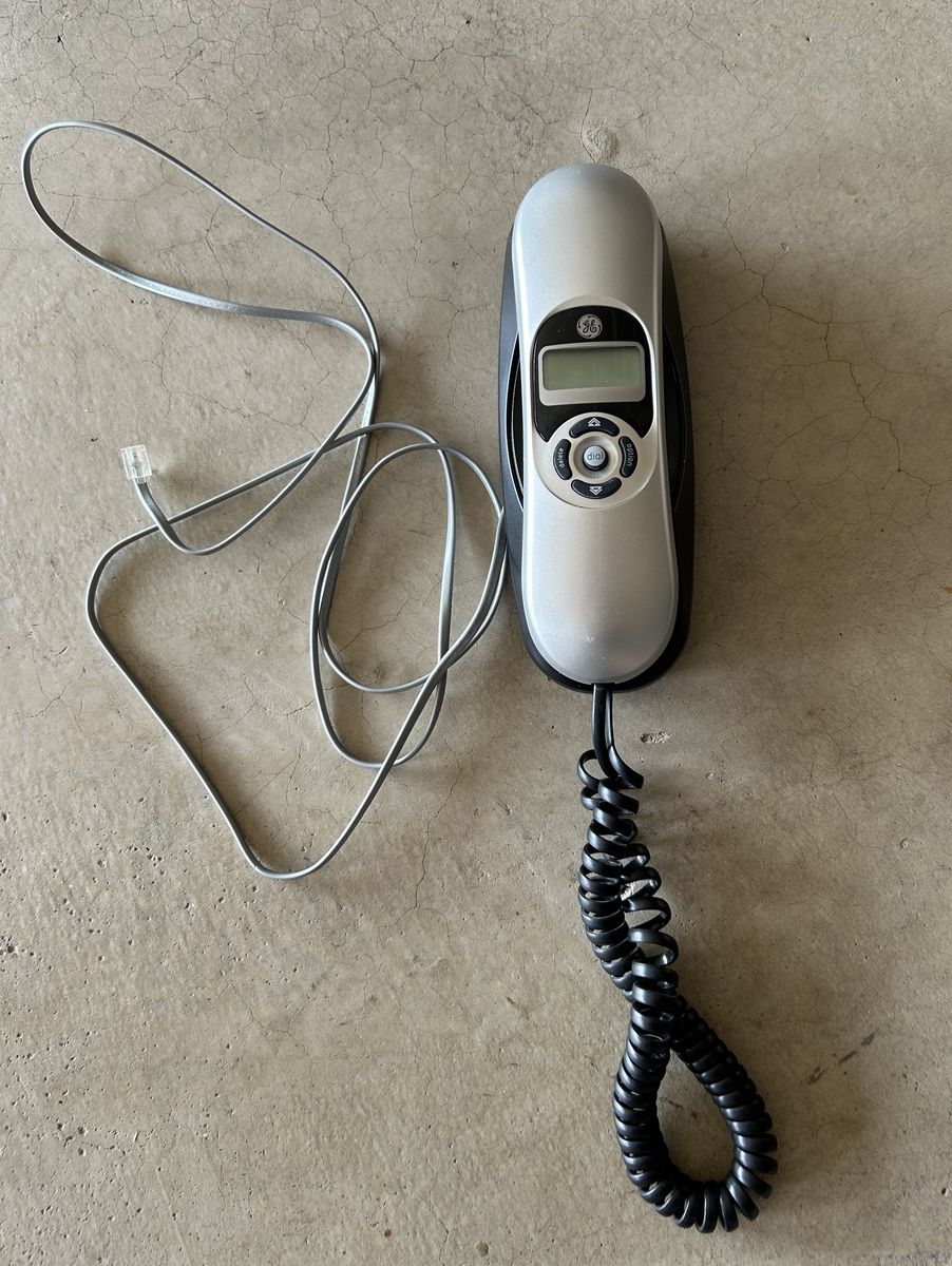 GE Telephone Slimline Corded Model 29265EE1-A  - Silver Black