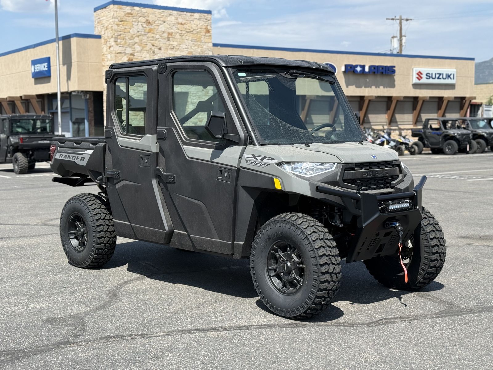 2027 Polaris RANGER CREW XP 1000 CAB Avalanche Gra
