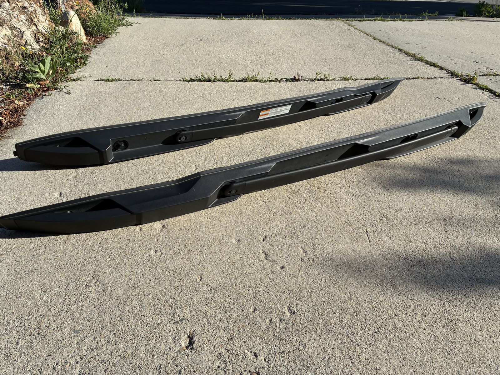 2025 Subaru Outback OEM Roof Rails + Crossbars