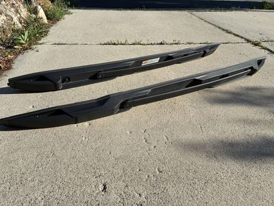 2025 Subaru Outback OEM Roof Rails + Crossbars
