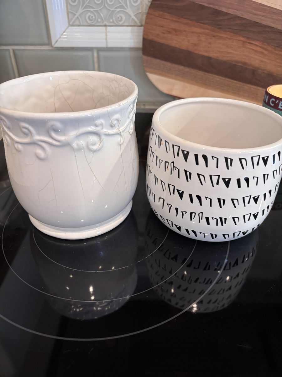 2 Ceramic Planter Pots $8 both