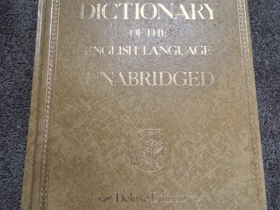 Webster's Dictionary of the English Language Unabridged Deluxe Edition