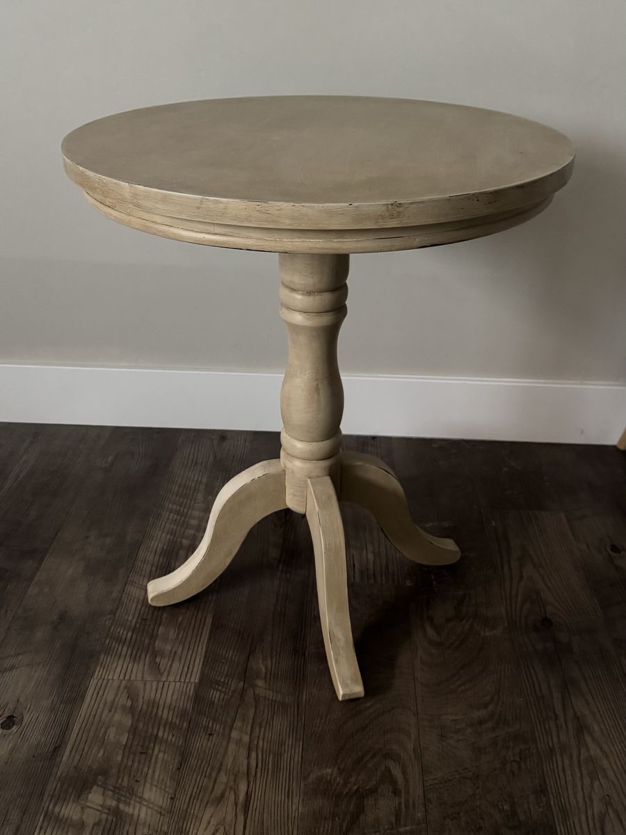 Accent Table