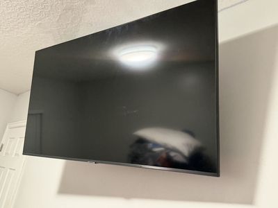 Samsung Smart Tv 55 $150 OBO