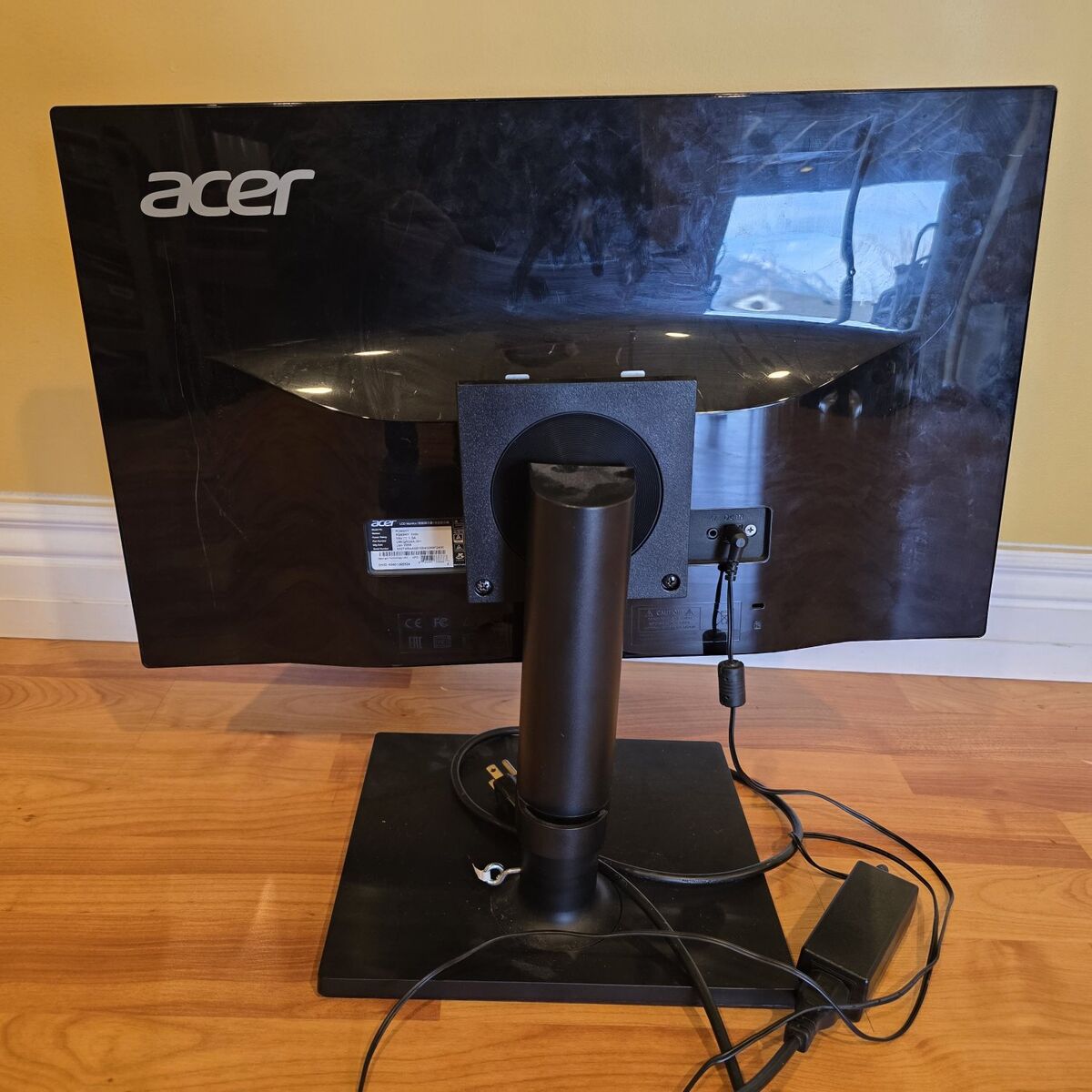 Acer R240HY monitor 24"