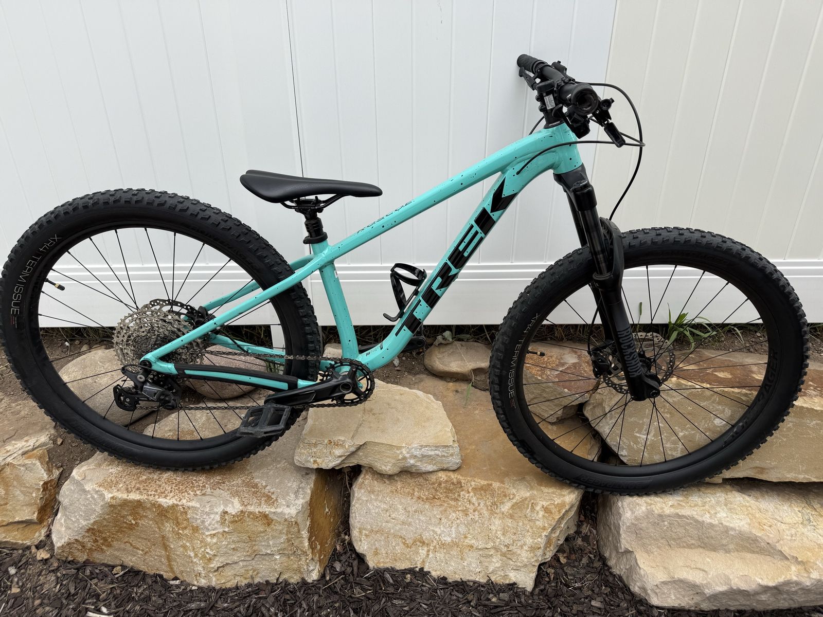 Trek Roscoe 7 Mountain Bike - Light Blue/Black, Excellent Condition XS
