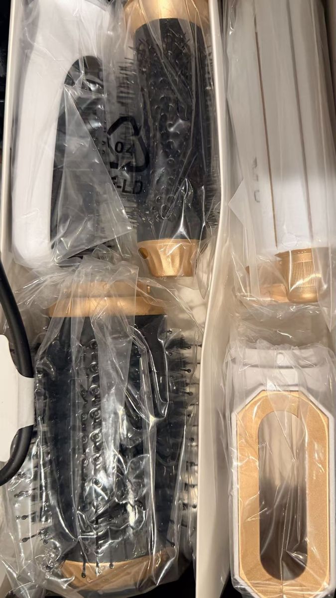 New in box 6-in-1 hot Air Styler