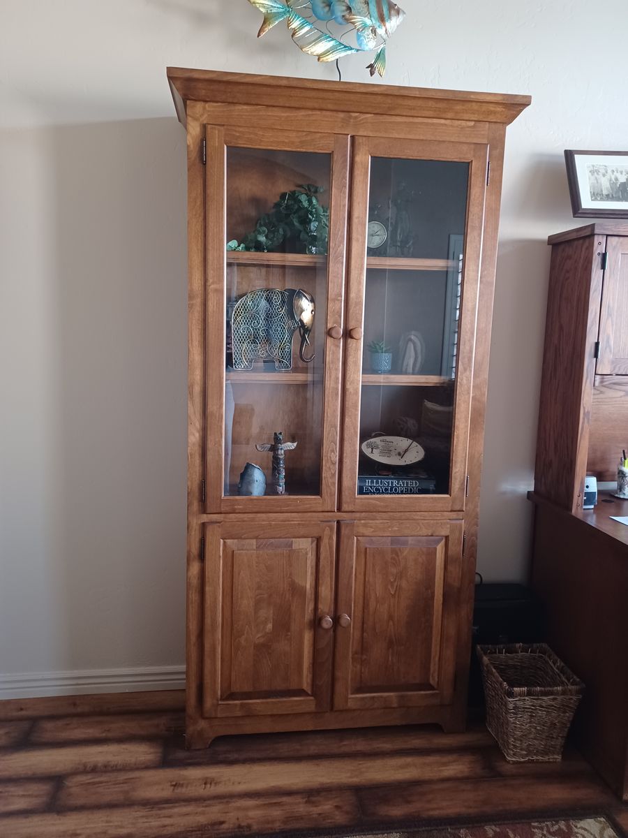 Glass & Wood display cabinet