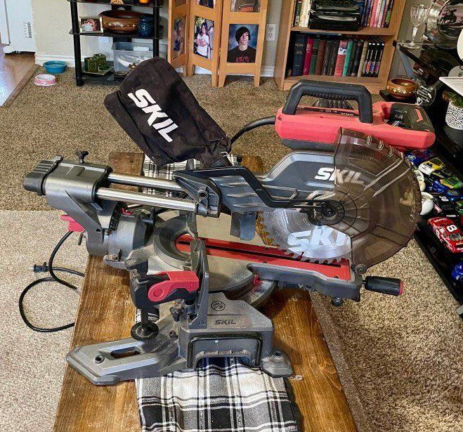 10" sliding miter saw by skil