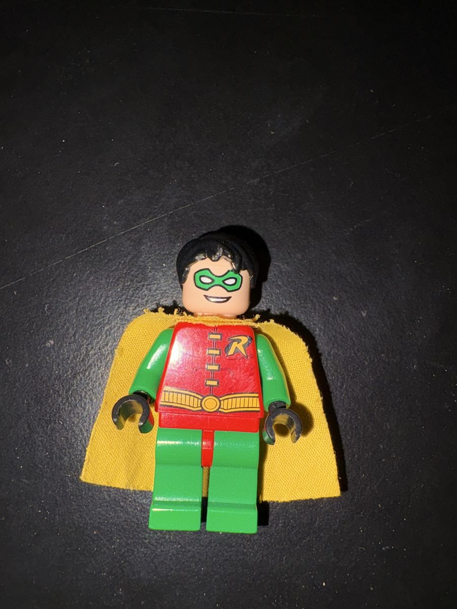LEGO DC Comics Super Heroes OG Robin Minifigure with Cape