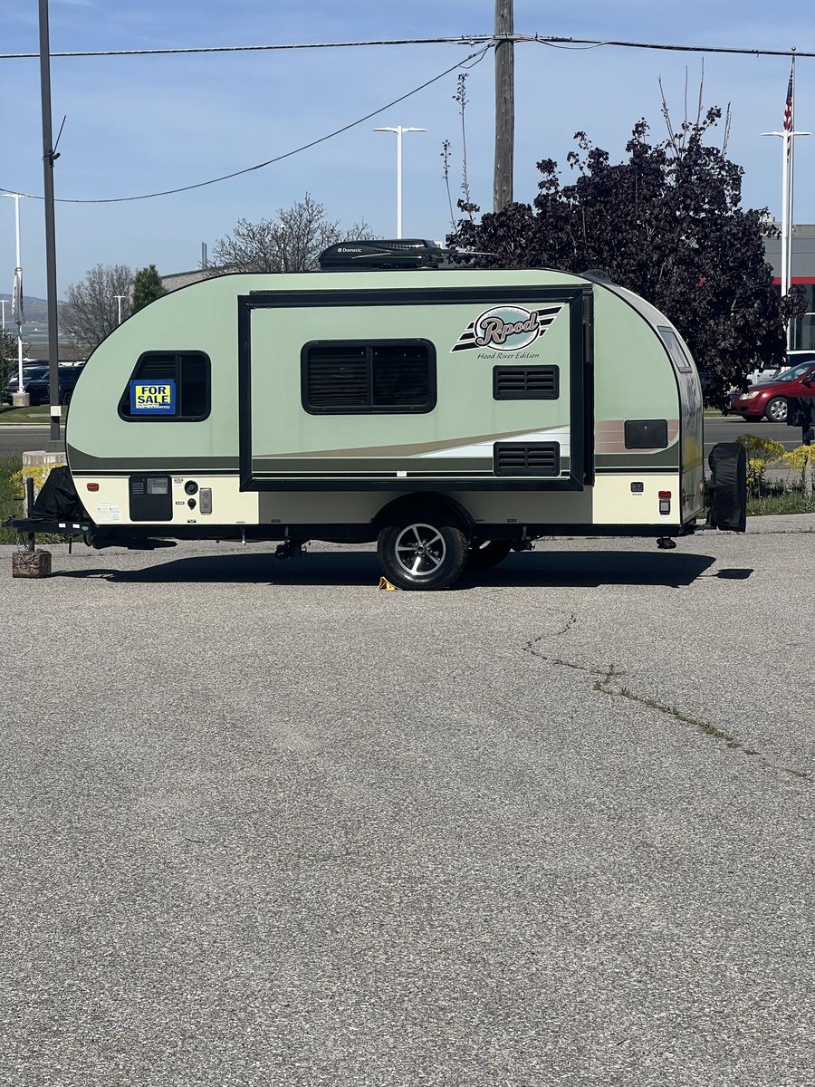 2016 Forest River Model-179 Hood River Edition.  Minimal Use. Very clean.