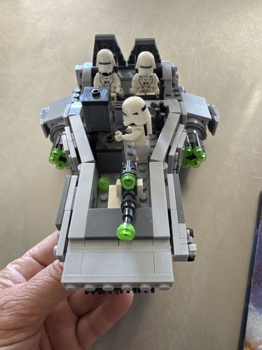 Main image 4