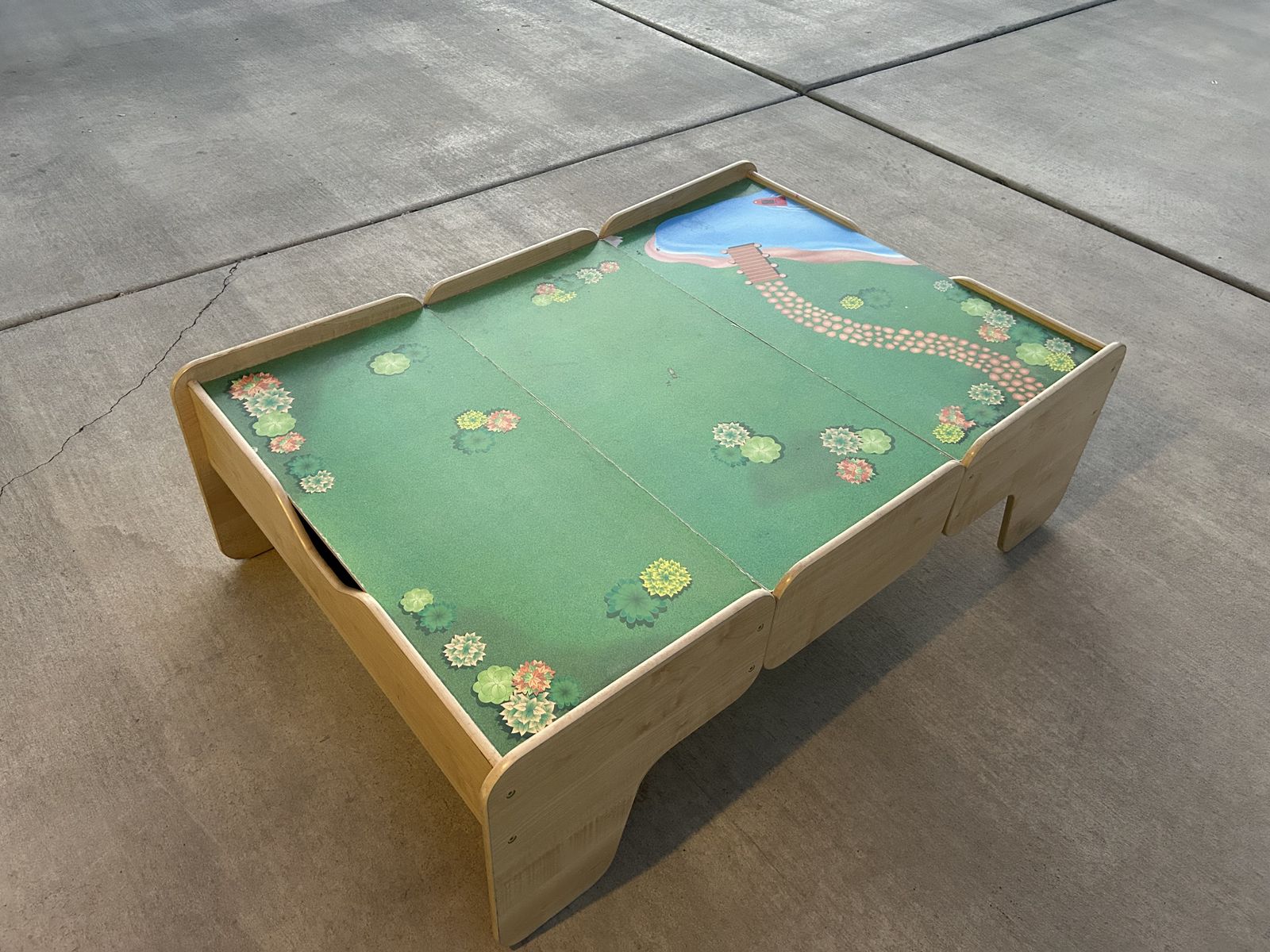 Play table