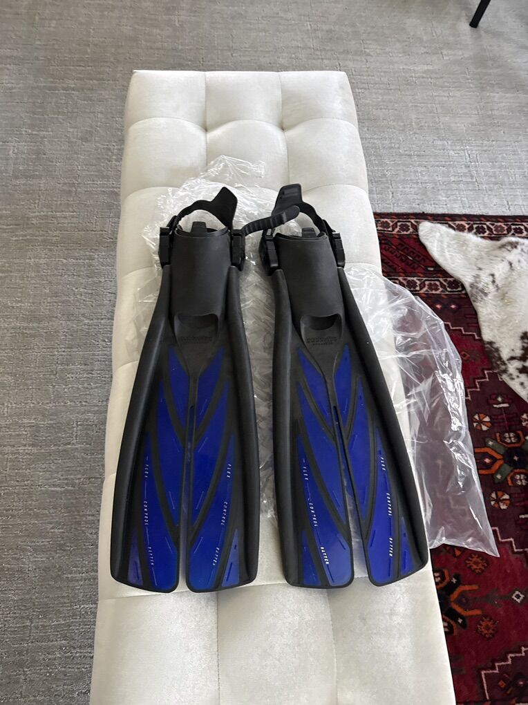 Atomic Scuba DiviNg Fins Split